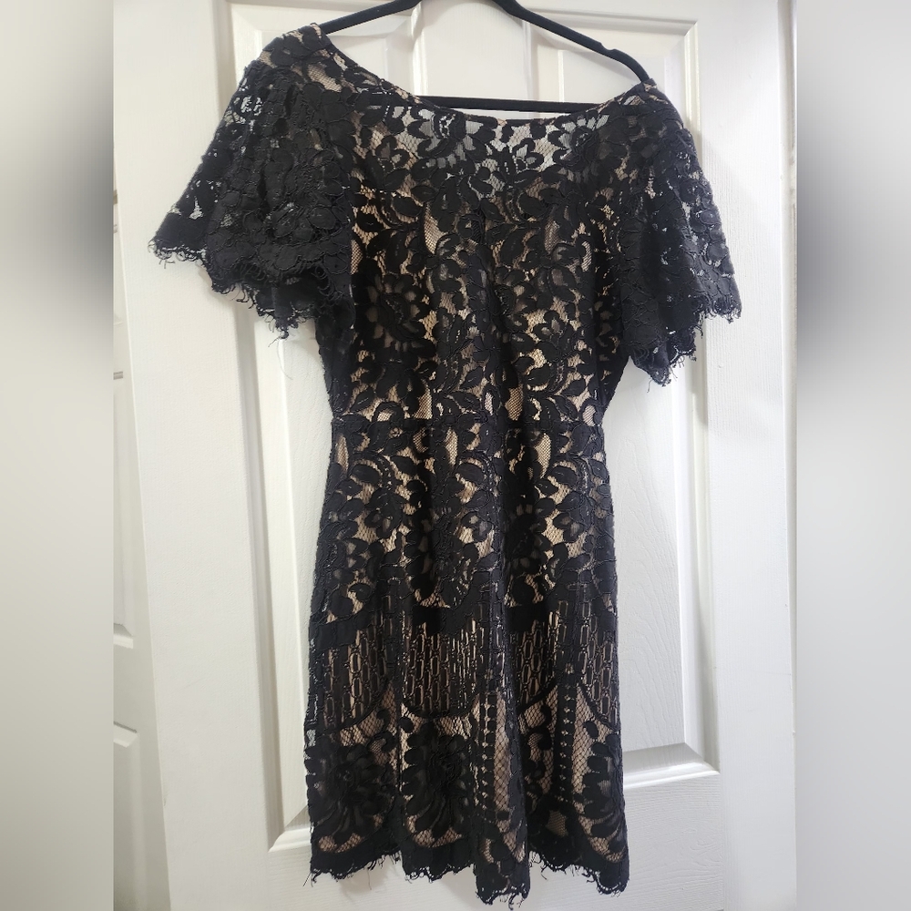 Lulu's Black Off-the-Shoulder Sheath Mini Dress